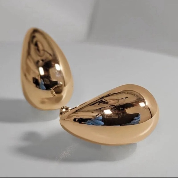 Zara Tear Drop Bottega Gold Earrings - Picture 6 of 16